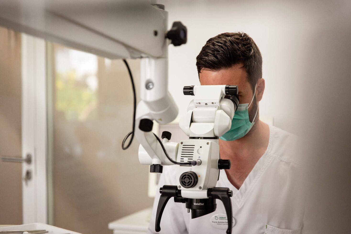 Microscope & dentisterie micro-invasive